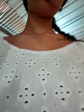 Snapshot of Zoe_Sweett18 chatting on 6, 11, 2025 Zoe Sweett18 online show from 6, 11, 2025