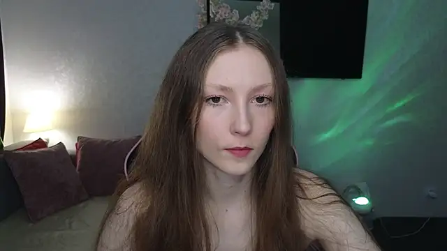 Snapshot of Sweeet_Lilit chatting on 8, 10, 2025 Sweeet Lilit online show from 8, 10, 2025