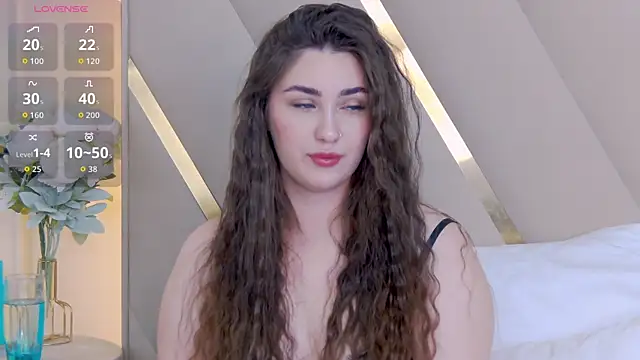 KiraBarlows online show from 8, 10, 2025