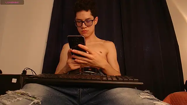 wolfandsky online show from 8, 10, 2025