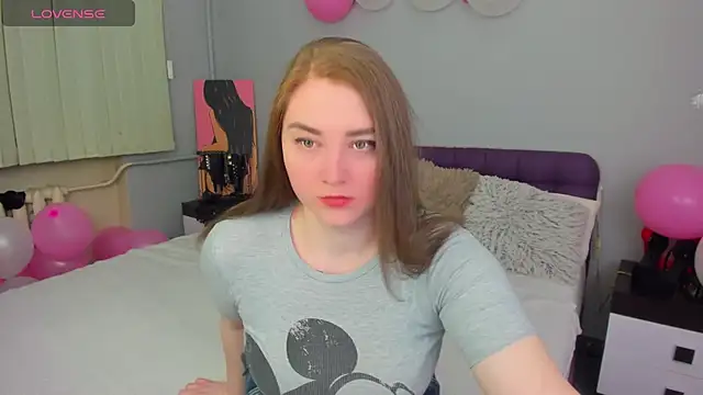 Snapshot of lillyloan4u chatting on 9, 3, 2026 lillyloan4u online show from 9, 3, 2026