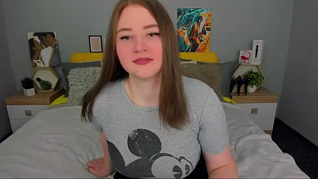 Snapshot of lillyloan4u chatting on 18, 3, 2026 lillyloan4u online show from 18, 3, 2026