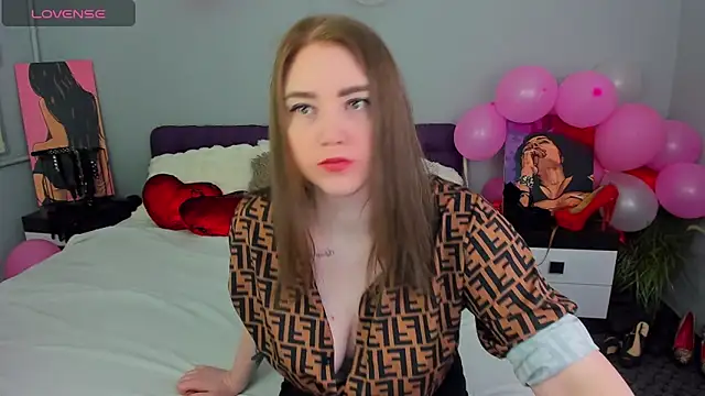 Snapshot of lillyloan4u chatting on 25, 3, 2026 lillyloan4u online show from 25, 3, 2026