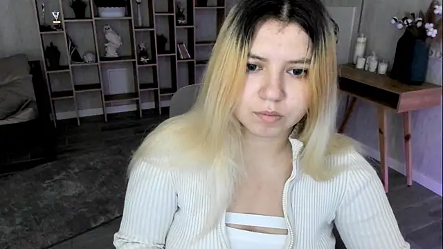 DiaAngell online show from 6, 11, 2025