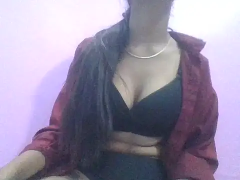 Leoni G online show from 26, 10, 2025