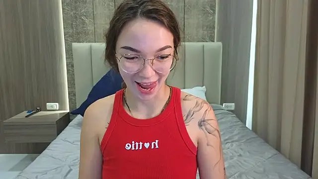 SusannJohnson online show from 28, 2, 2026