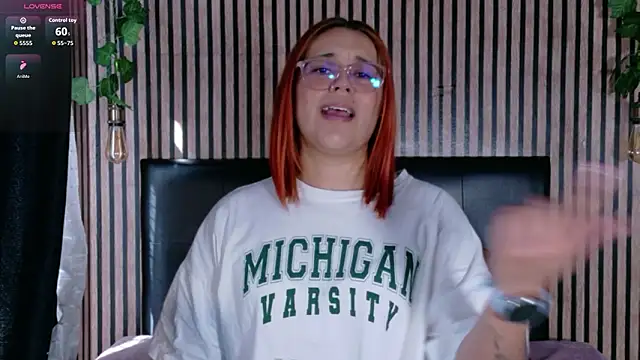 Snapshot of Sophie_new25 chatting on 21, 2, 2026 Sophie new25 online show from 21, 2, 2026