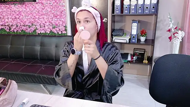 Snapshot of Sophie_new25 chatting on 17, 3, 2026 Sophie new25 online show from 17, 3, 2026