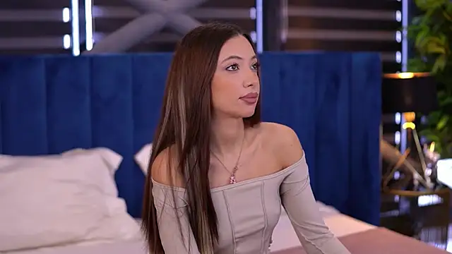 LaylaKristall online show from 27, 2, 2025