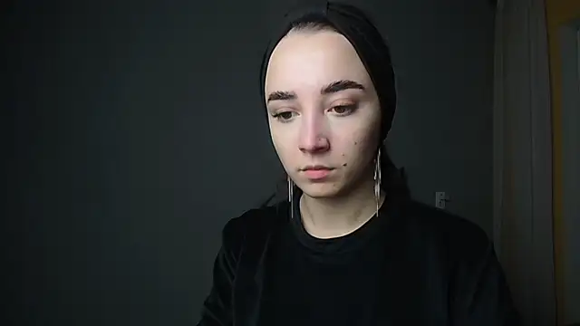 Eva Gloryy online show from 13, 2, 2025