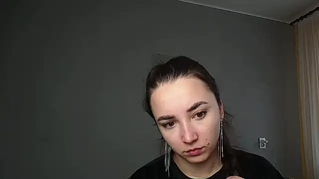 Eva Gloryy online show from 19, 3, 2026