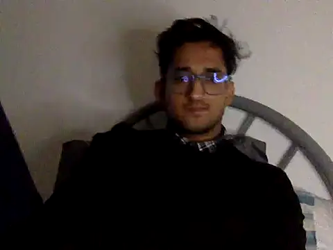 Snapshot of Abdullah07Maxxi chatting on 15, 12, 2025 Abdullah07Maxxi online show from 15, 12, 2025