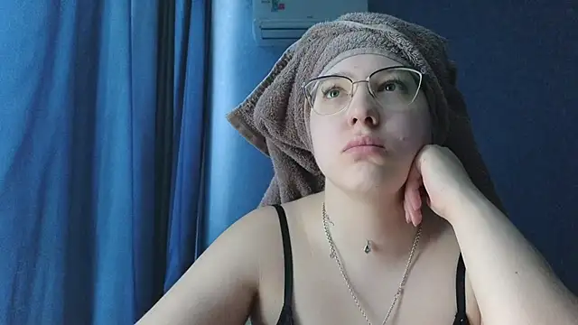 HotBrandyX online show from 14, 3, 2026