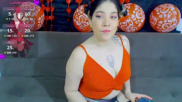 Snapshot of sharonnleon chatting on 16, 2, 2026 sharonnleon online show from 16, 2, 2026