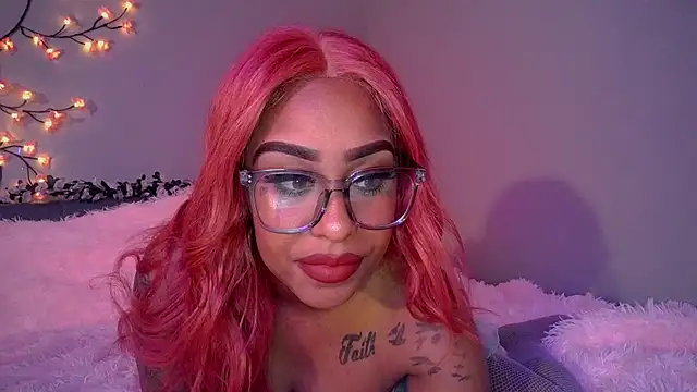 Snapshot of hazelbaby8880 chatting on 2, 3, 2025 hazelbaby8880 online show from 2, 3, 2025