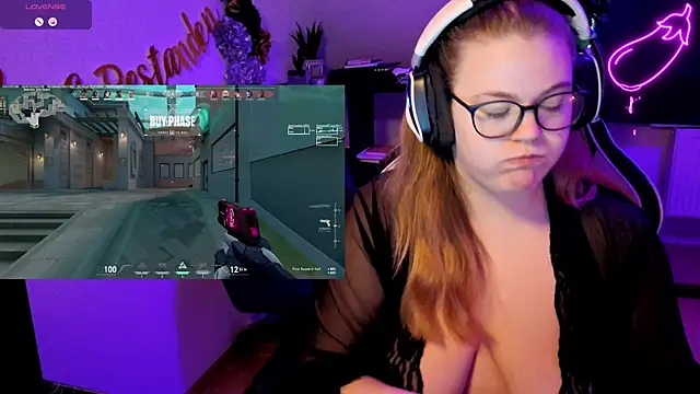 EveBaker04 online show from 19, 10, 2025