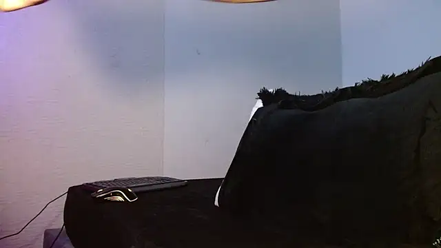 Lliam 2 online show from 3, 10, 2025