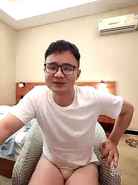 Snapshot of goodboyfcy chatting on 5, 3, 2025 goodboyfcy online show from 5, 3, 2025