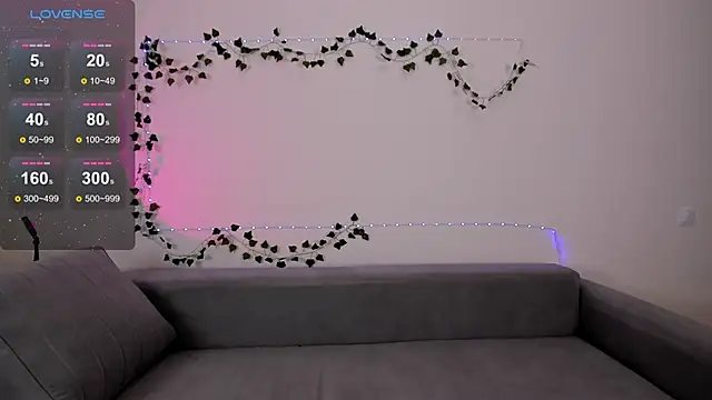 Snapshot of EmmyStar_ chatting on 17, 3, 2025 EmmyStar online show from 17, 3, 2025