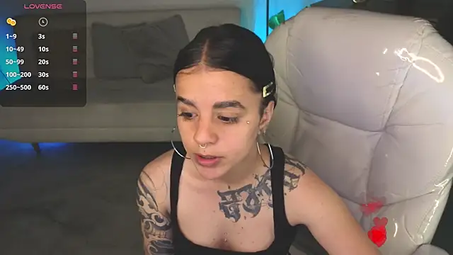 Snapshot of Nicole_Foxx_ chatting on 6, 2, 2026 Nicole Foxx online show from 6, 2, 2026