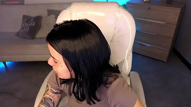 Snapshot of Nicole_Foxx_ chatting on 20, 2, 2026 Nicole Foxx online show from 20, 2, 2026