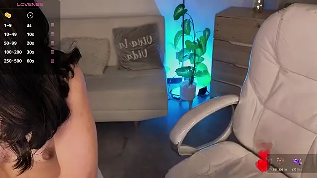 Snapshot of Nicole_Foxx_ chatting on 16, 3, 2026 Nicole Foxx online show from 16, 3, 2026