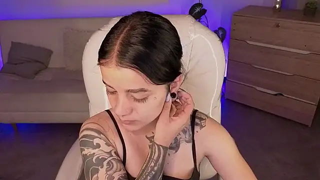 Snapshot of Nicole_Foxx_ chatting on 17, 3, 2026 Nicole Foxx online show from 17, 3, 2026