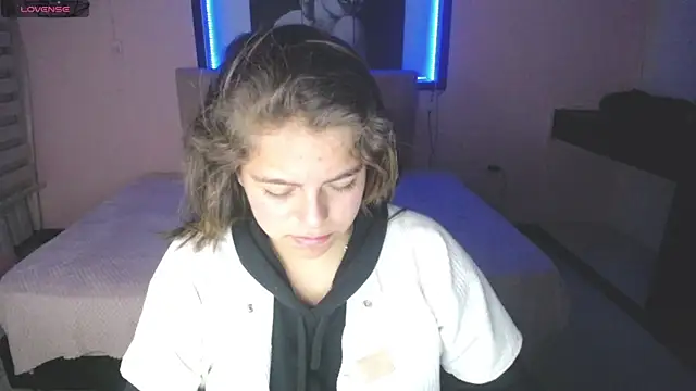 Kitten Cam online show from 20, 11, 2025