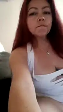 queencarlota82 online show from 4, 2, 2025