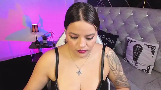 victoria  floyd online show from 7, 2, 2026