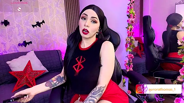 Aurora thomas  1 online show from 15, 11, 2025