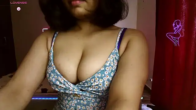 Snapshot of night_queen07 chatting on 21, 3, 2026 night queen07 online show from 21, 3, 2026