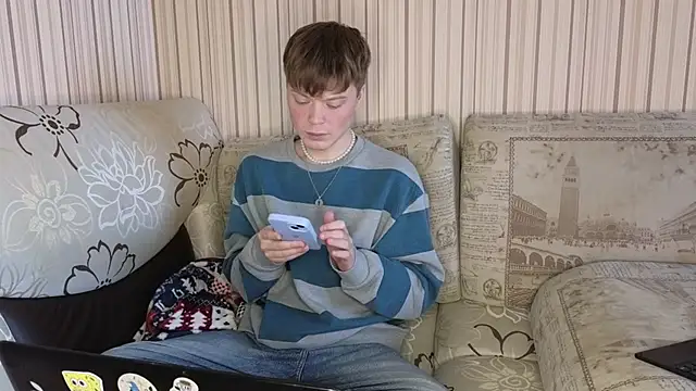 cameron-crowly online show from 28, 1, 2025