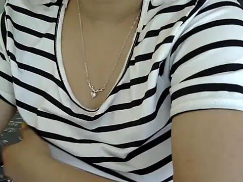 Shanaya1 online show from 7, 3, 2025