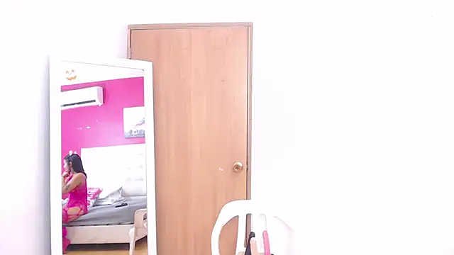 Snapshot of tinyy_whore18 chatting on 12, 2, 2025 tinyy whore18 online show from 12, 2, 2025