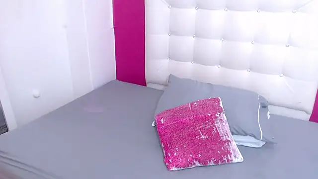 Snapshot of tinyy_whore18 chatting on 22, 3, 2025 tinyy whore18 online show from 22, 3, 2025