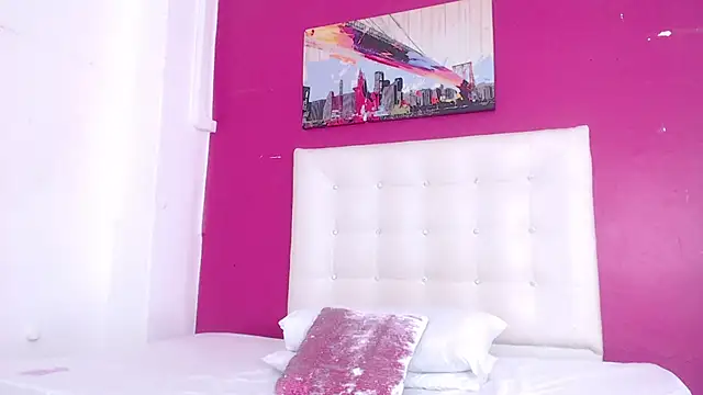 Snapshot of tinyy_whore18 chatting on 27, 9, 2025 tinyy whore18 online show from 27, 9, 2025