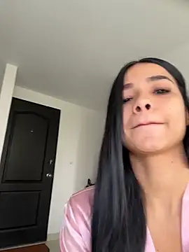 Bella Smiith  online show from 15, 12, 2025