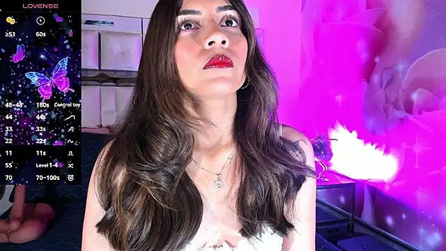 emili clark online show from 27, 11, 2025