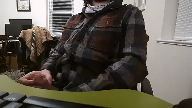 Snapshot of Prolapse_Pig chatting on 15, 12, 2025 Prolapse Pig online show from 15, 12, 2025