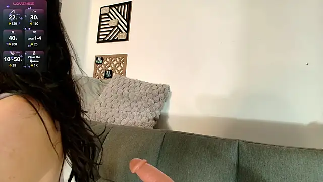 Snapshot of love_sharol_ chatting on 12, 10, 2025 love sharol online show from 12, 10, 2025