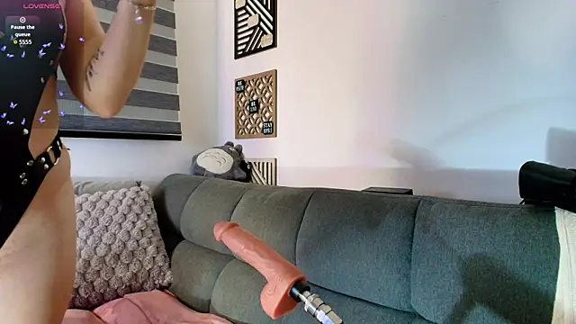 Snapshot of love_sharol_ chatting on 25, 11, 2025 love sharol online show from 25, 11, 2025