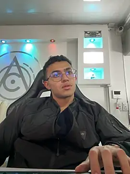 Thonny-becker online show from 21, 10, 2025