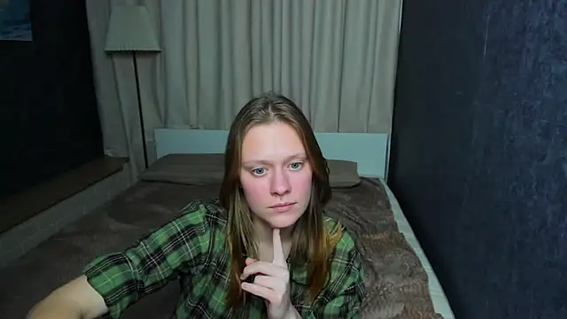 Snapshot of TessaSwans chatting on 29, 1, 2025 TessaSwans online show from 29, 1, 2025