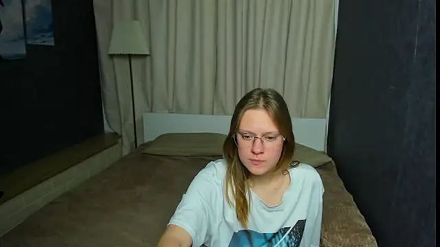 Snapshot of TessaSwans chatting on 30, 1, 2025 TessaSwans online show from 30, 1, 2025