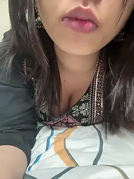 Hotcouples14 online show from 14, 1, 2026