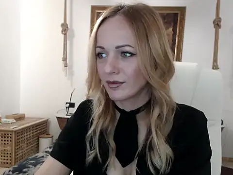 Snapshot of EllyaDiamond chatting on 29, 1, 2025 EllyaDiamond online show from 29, 1, 2025