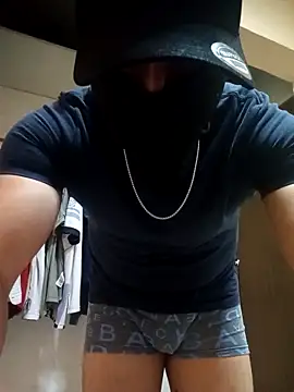 Snapshot of LuisMex1998 chatting on 19, 3, 2026 LuisMex1998 online show from 19, 3, 2026