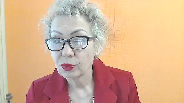 NessyJenixs online show from 6, 2, 2026