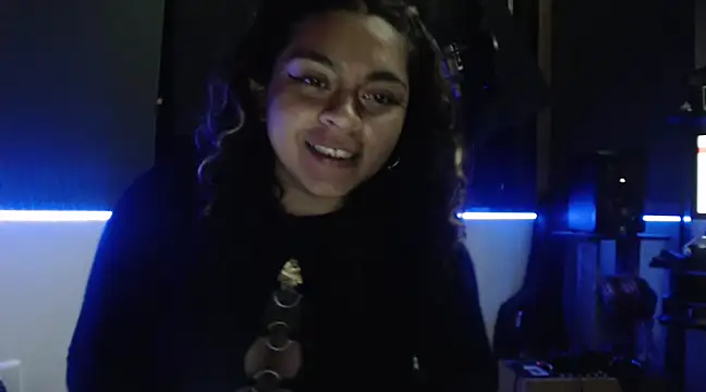 Snapshot of Shofuu_Connie chatting on 21, 1, 2025 Shofuu Connie online show from 21, 1, 2025